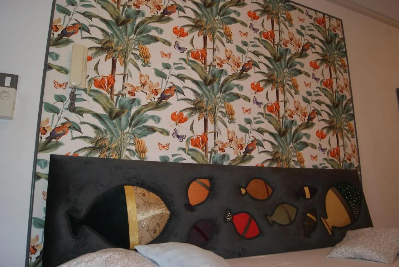 Beeclaire Guest House Palermo Italia