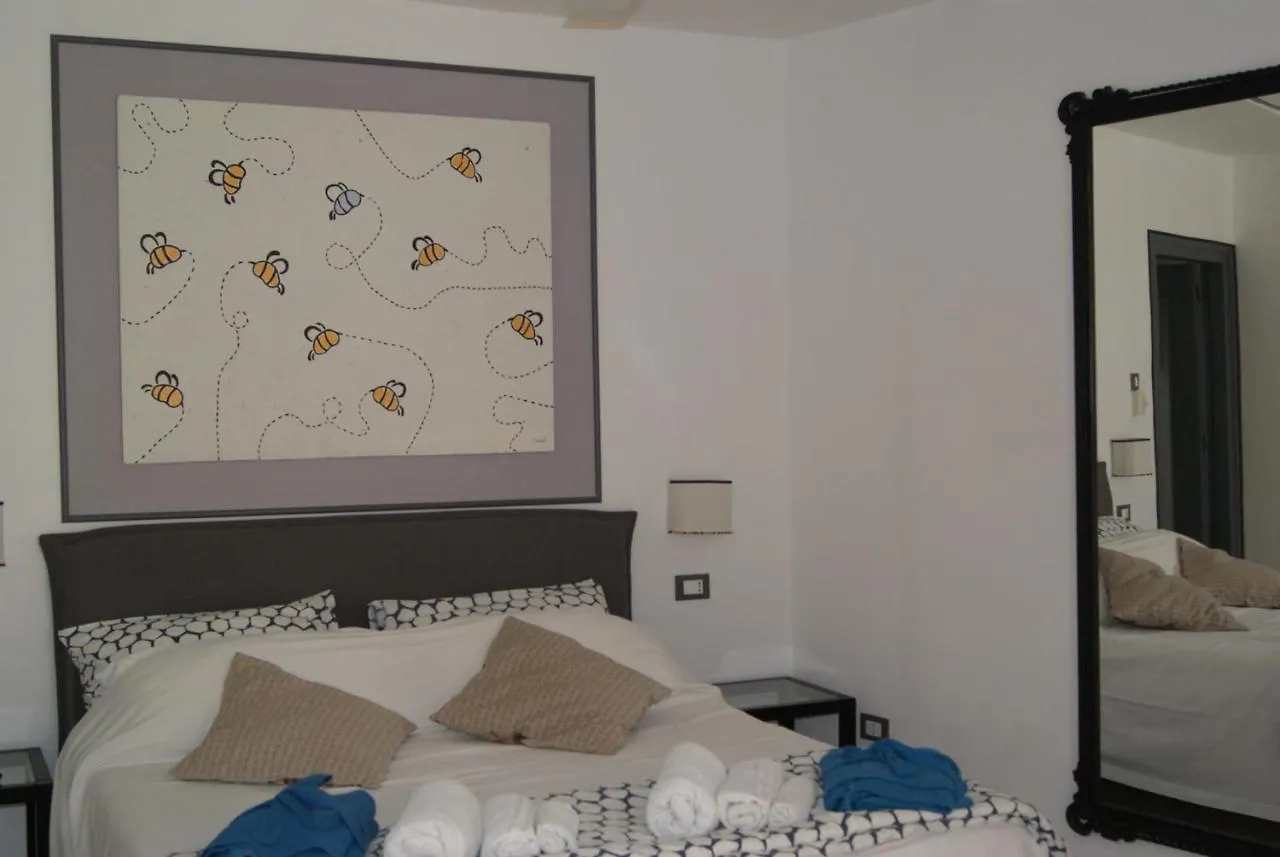 Beeclaire Guest House Palermo 0*,  Italia