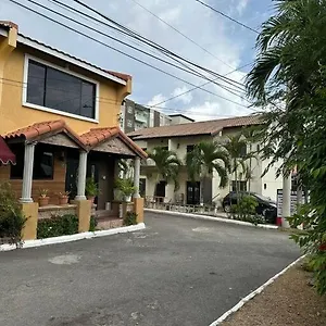 https://the-jewel.greaterantilleshotels.net