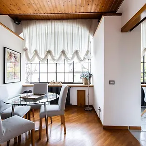 https://apt-quarenghi-31c.italymilanhotels.net