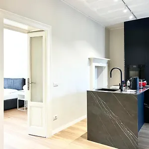 https://apt-comecasa-fashion-mantova.italymilanhotels.net