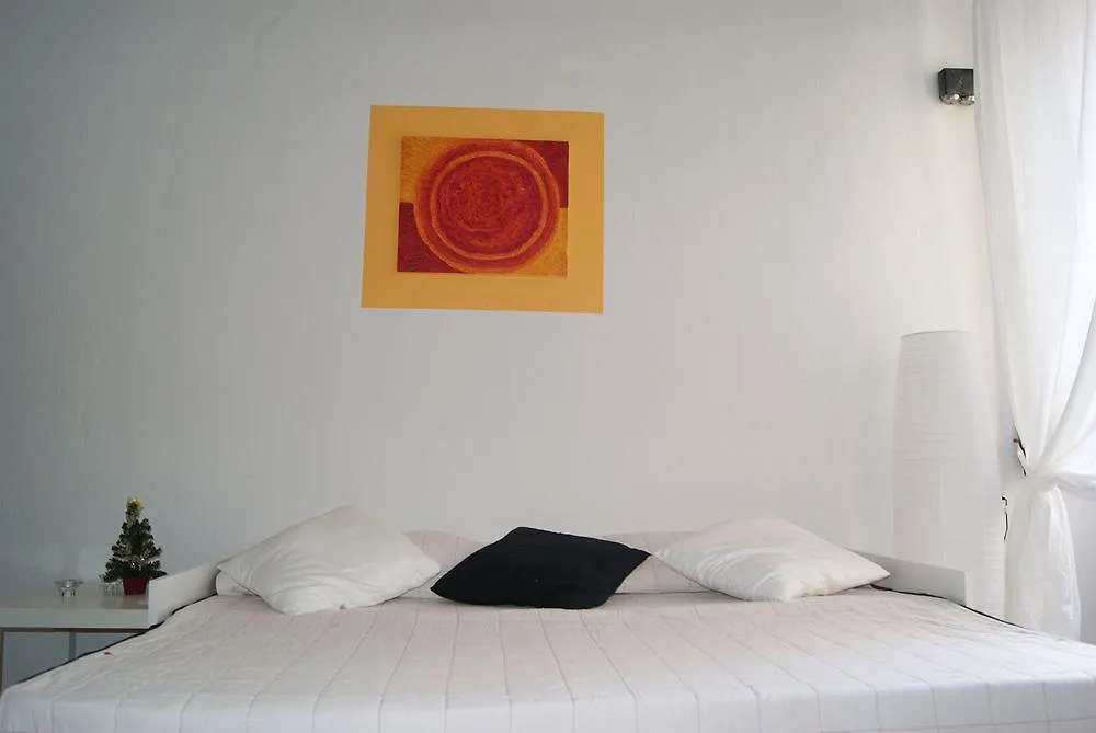 Apartment Beeclaire Guest House Palermo